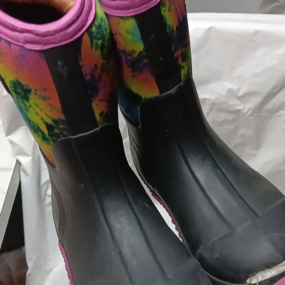 Muds Noble Outfitters Kids' Black and Purple Rain & Snow Boots Youth Size 2